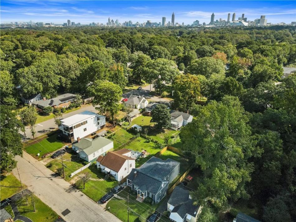 Best Atlanta Neighborhood 2021, 1st round (3) Mozley Park vs. (14